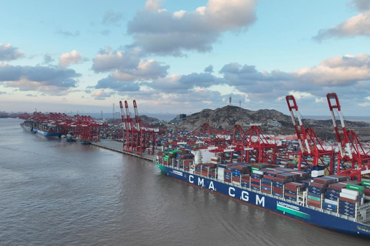 Shanghai retains world's busiest container port title for 16th year in a row
