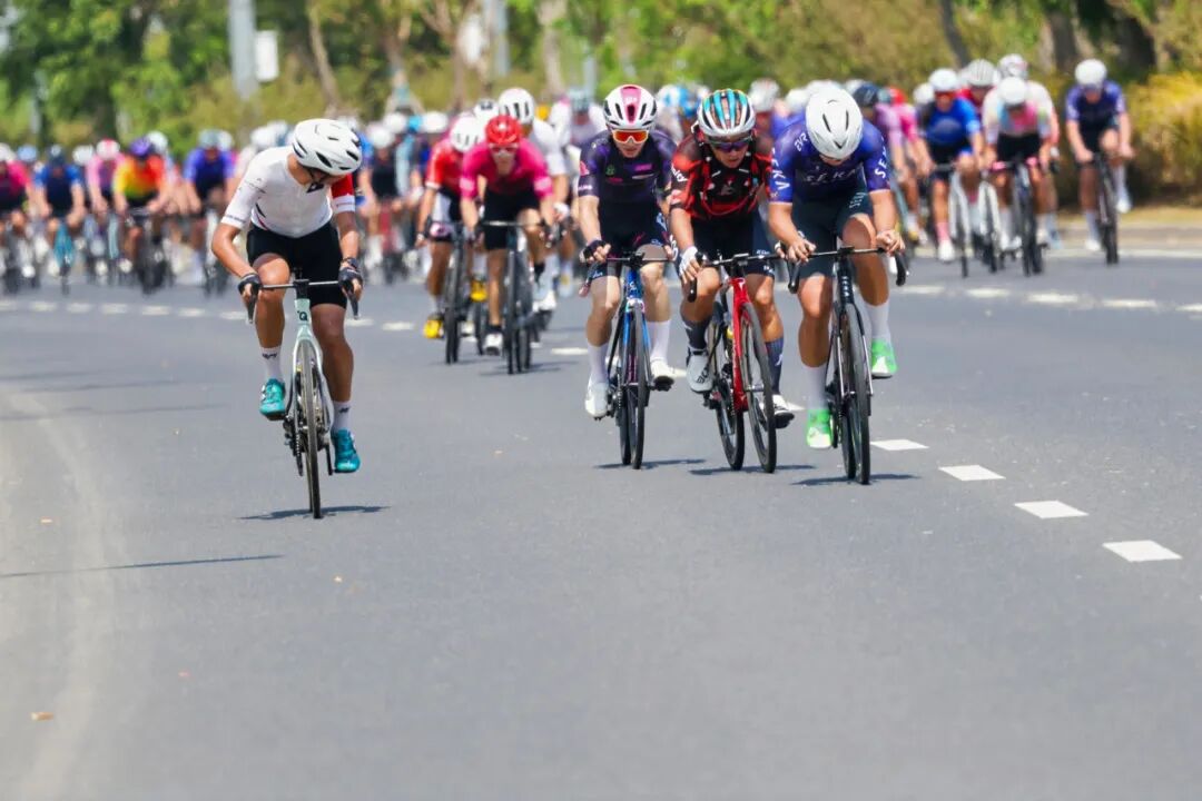 Cyclists compete in the 2025 Tour of Shanghai cycling race..jpg