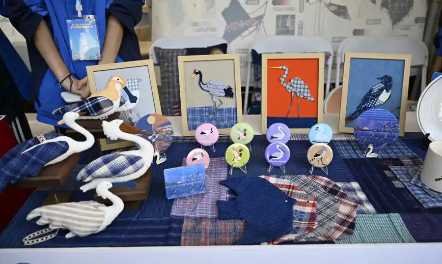 Shanghai vocational college design licensed merchandise for WorldSkills Competition-3.png