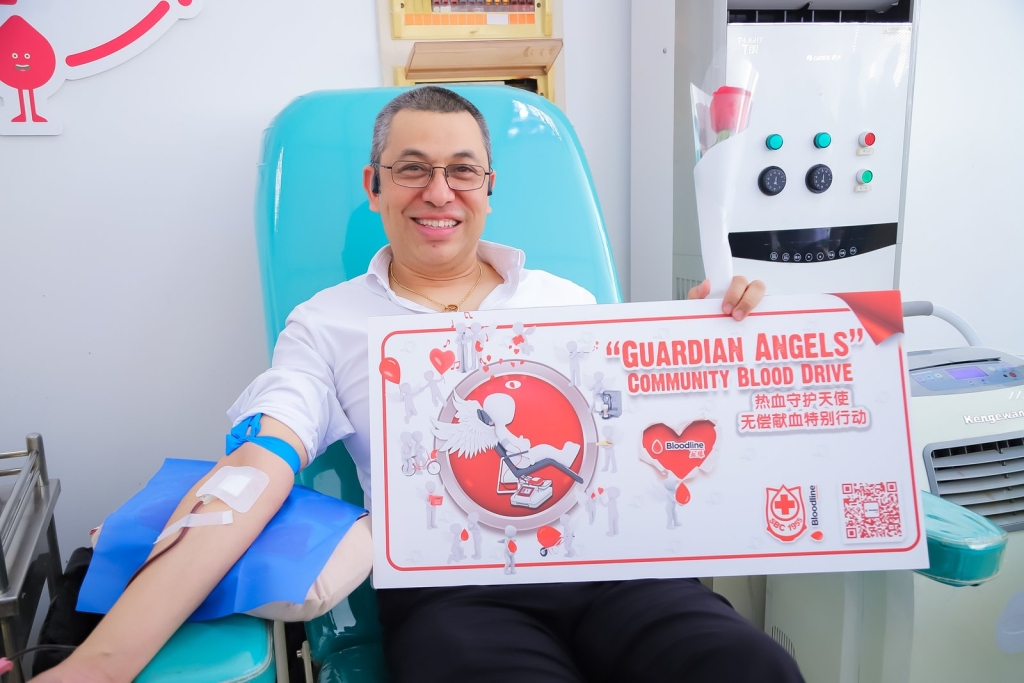 International residents donate blood in Shanghai