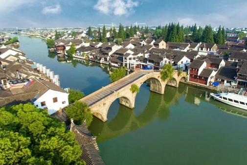 Shanghai implements first legislation to protect historical and cultural towns