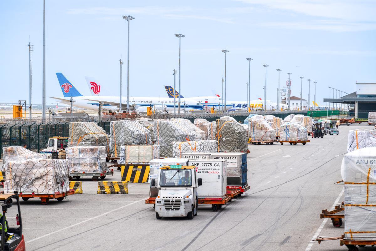 Shanghai strengthens air cargo development with safety initiative