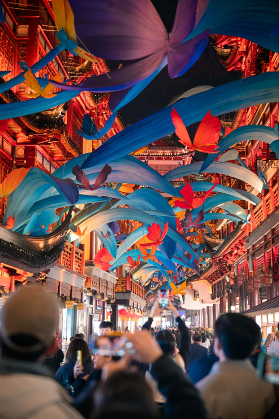 Yuyuan Garden Lantern Festival.jpg