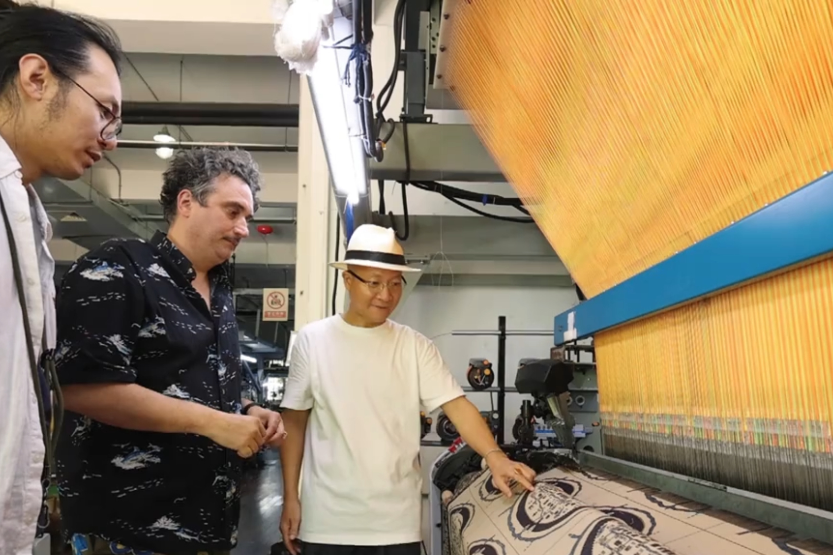 French designer inspired by Chinese jacquard art in Shanghai