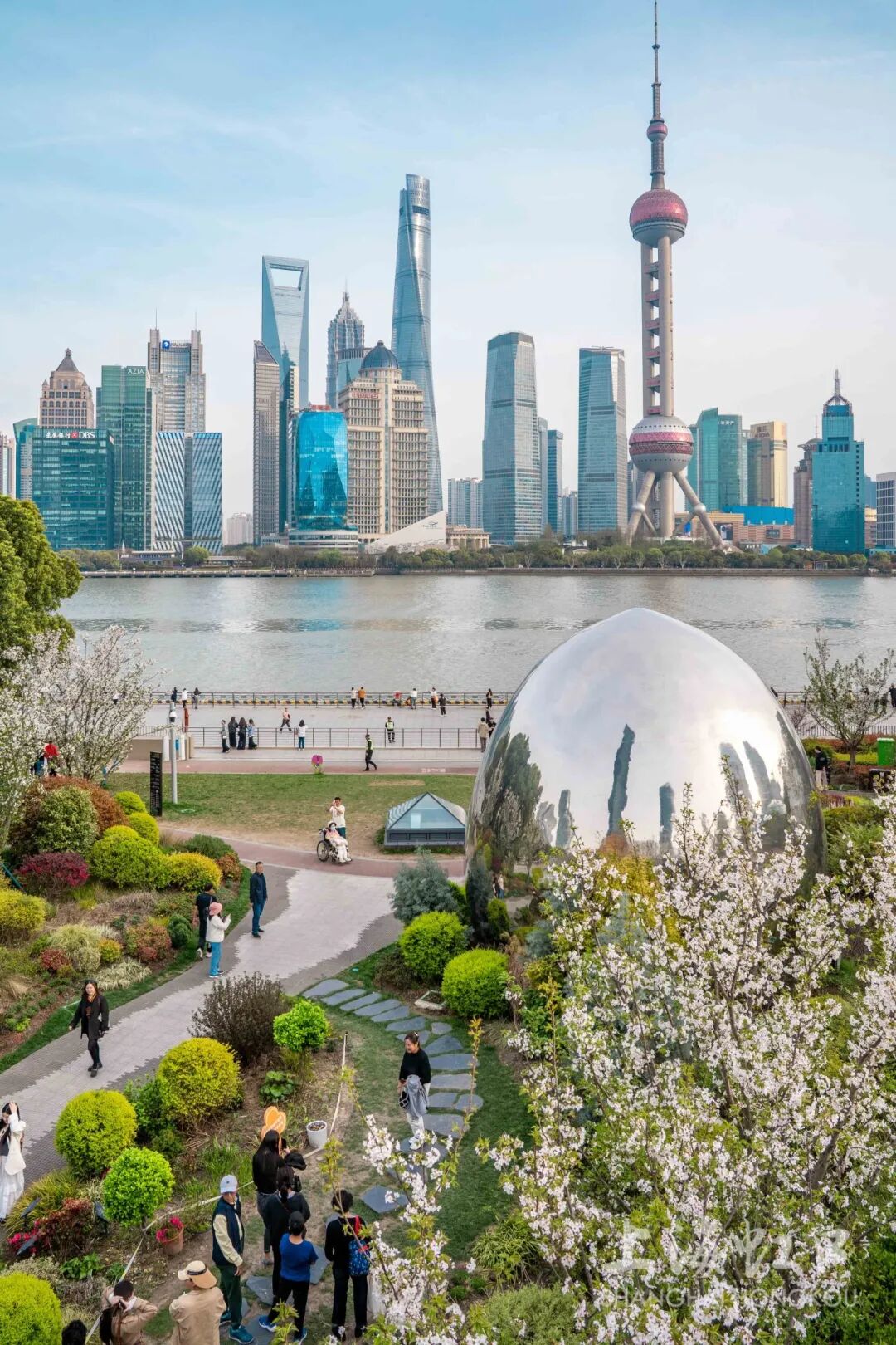 North Bund riverside path.jpg