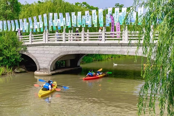 Country walk 1.jpg Country walk 1.jpg