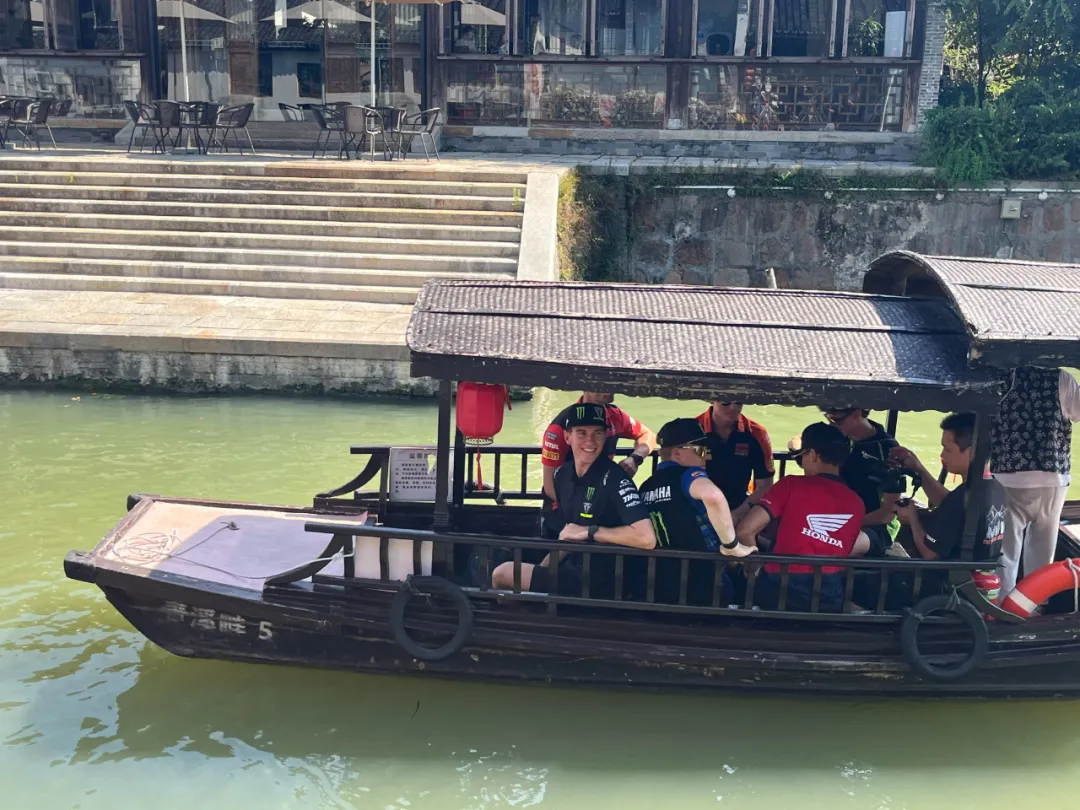 Fengxian old street2.png