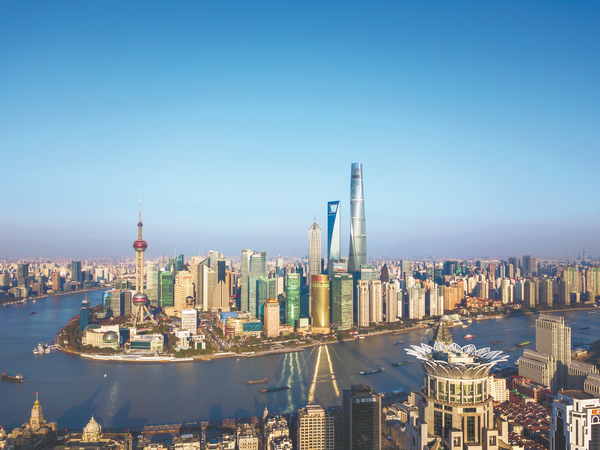 Shanghai promotes green transformation with NEVs.jpeg