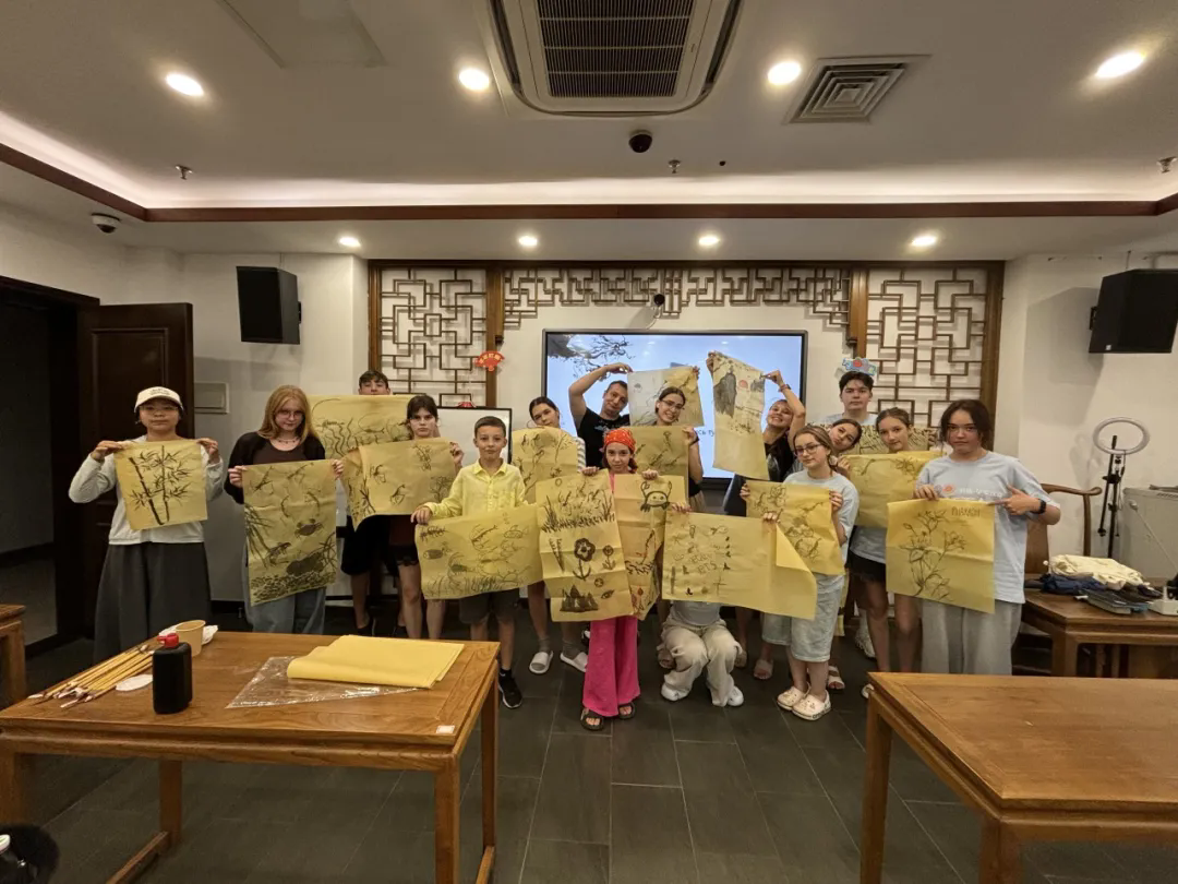 Sanda University hosts international camp for cultural exploration-2.png