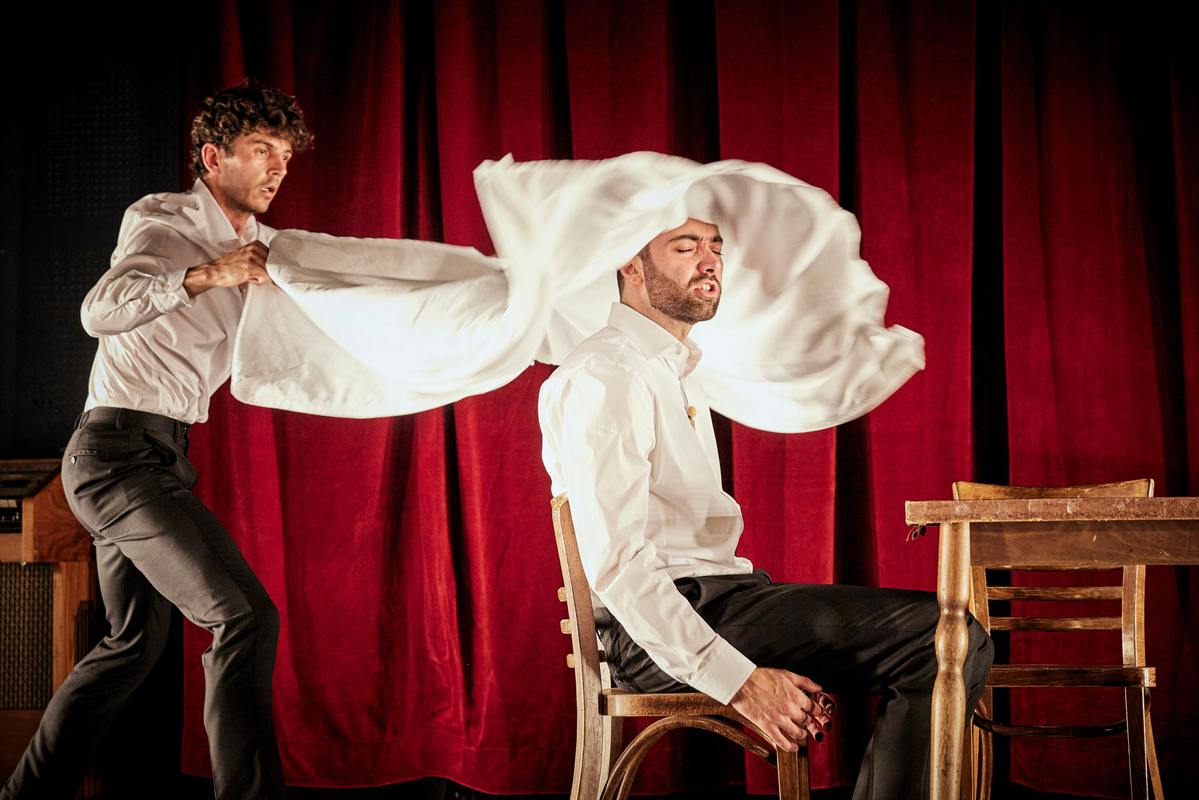 16th Shanghai Theater Festival opens with 'Old Stock' premiere