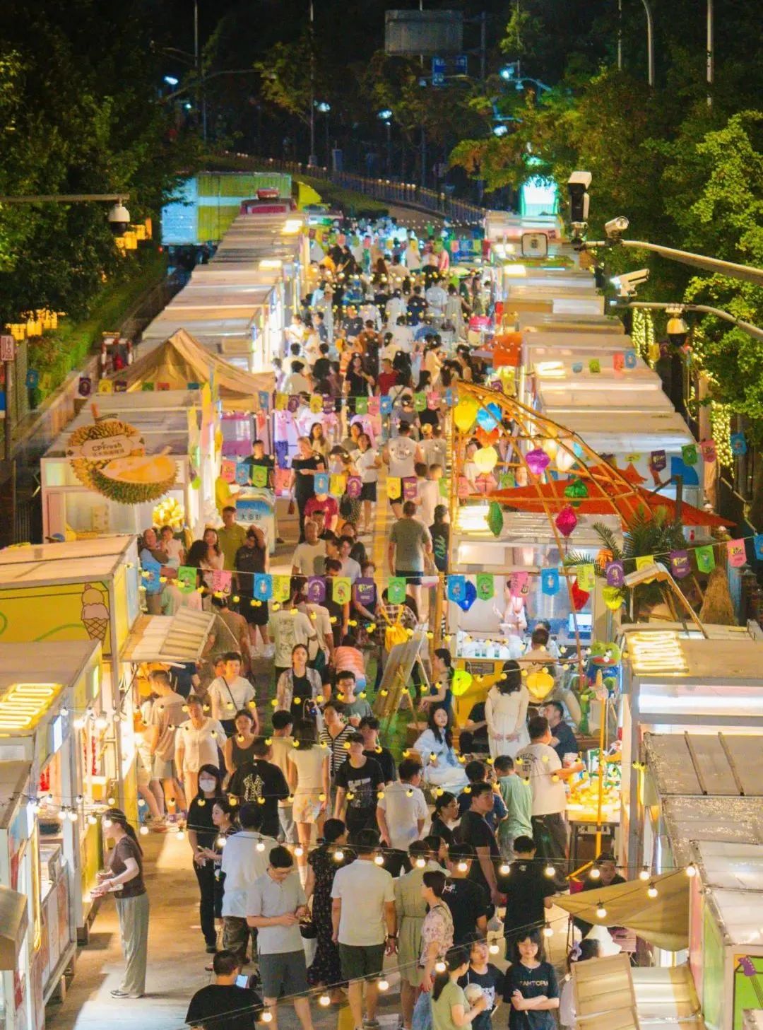 Shanghai new night markets 3.jpg