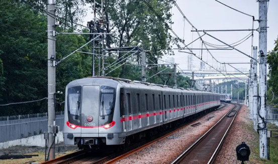 Shanghai Metro traffic flow rebounds in second quarter.png