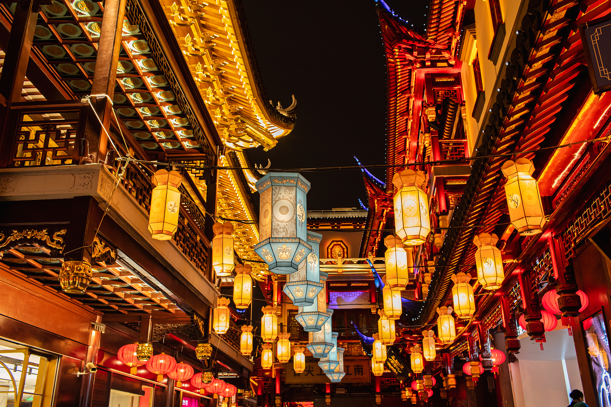 Yuyuan Lantern Festival in Shanghai