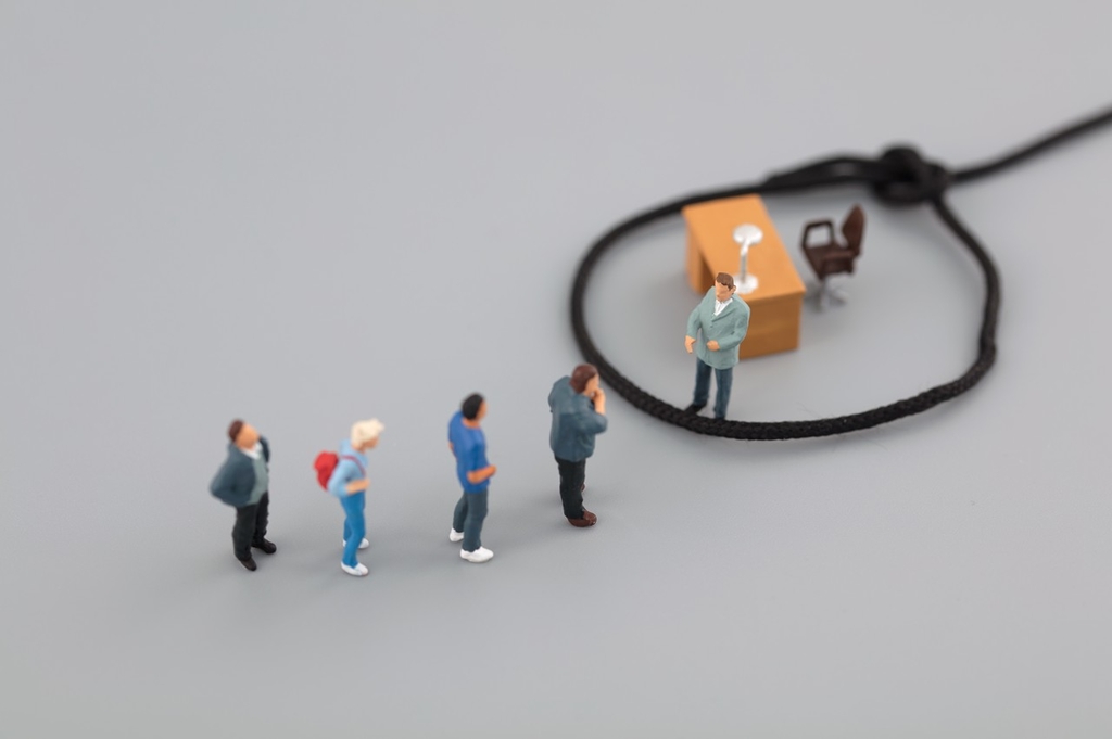 How to spot scams in your next job search.jpeg