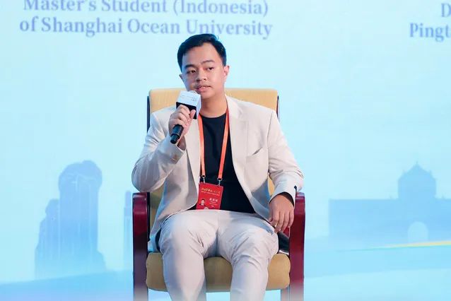 SHOU Indonesian student shares insights on marine cooperation at roundtable