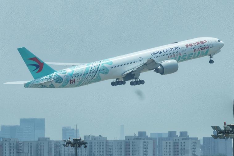Shanghai relaunches short-haul flight to Hangzhou for intl transfers