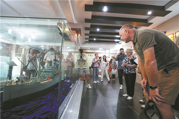 Documentary shines light on heroic wartime saga2.jpeg