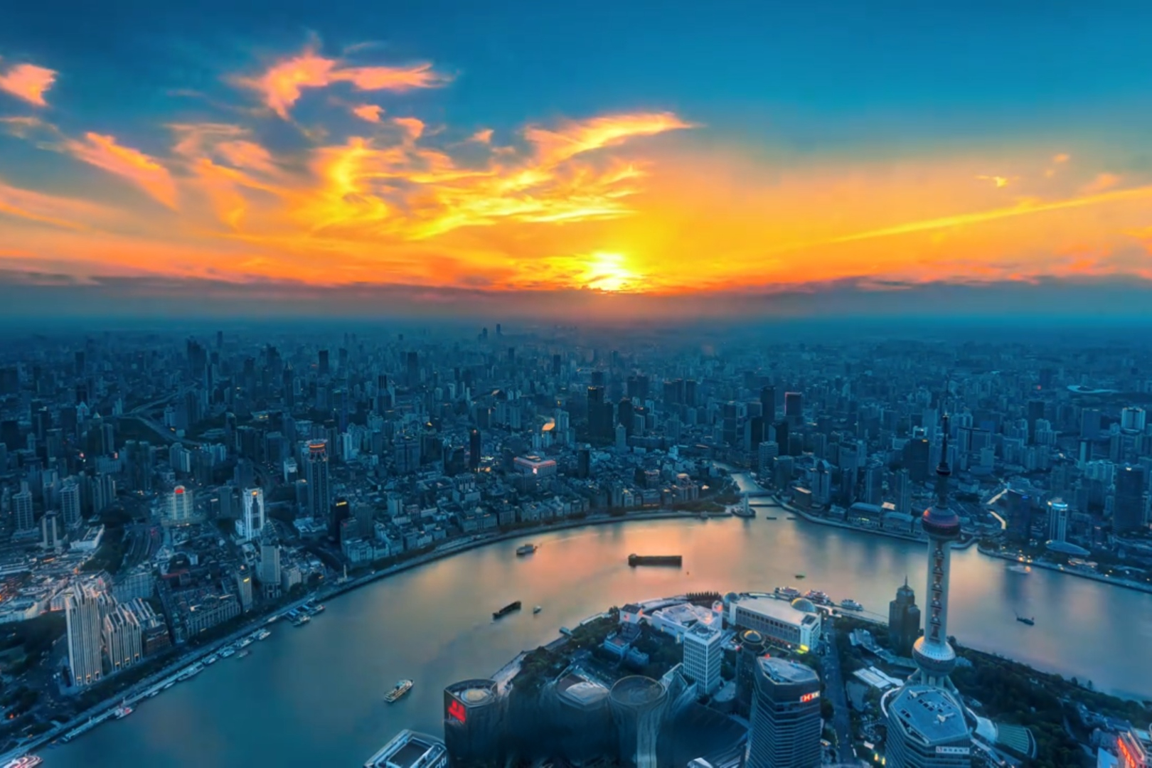 Top of Shanghai Observatory offers stunning city view