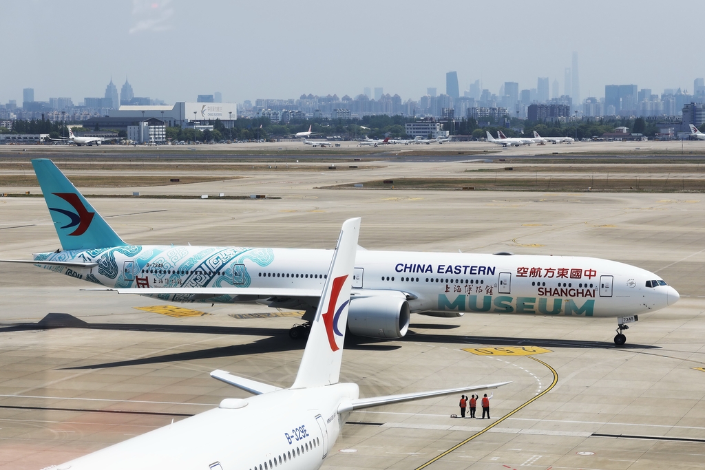 China Eastern unveils aircraft featuring ancient Chinese art on inaugural flight