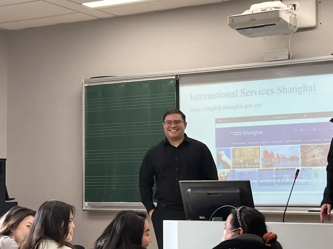 Costa Rican graduate fulfills musical dream in Shanghai  -3.png