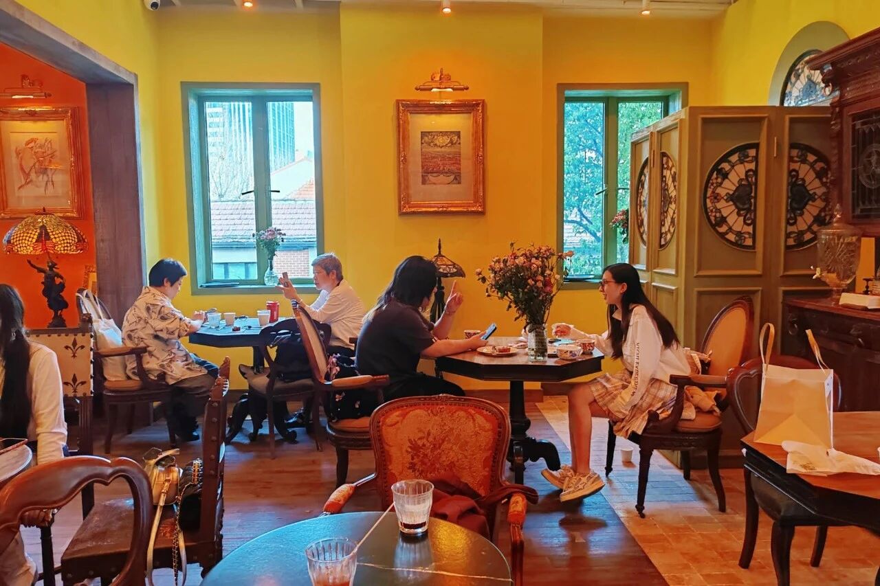 Artist La Pie: Shanghai bakery welcomes musicians and music lovers