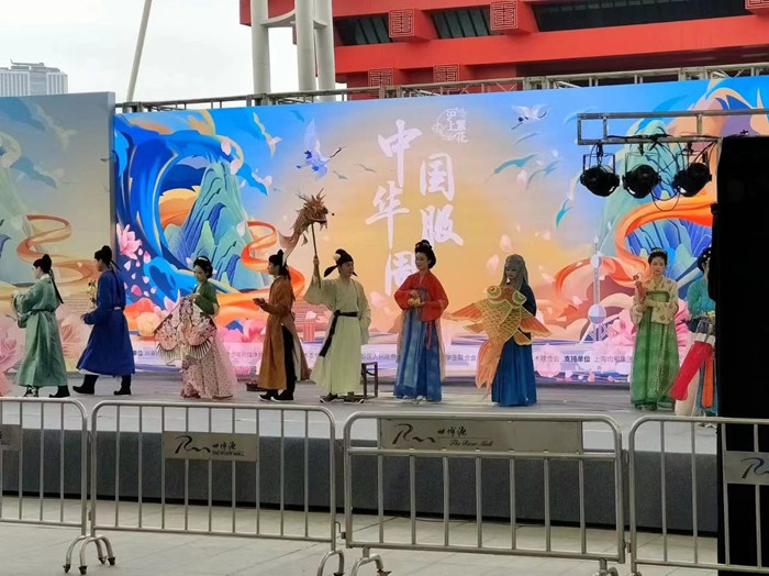 Donghua University students embrace cultural activities during Chinese Hanfu Week3.jpg