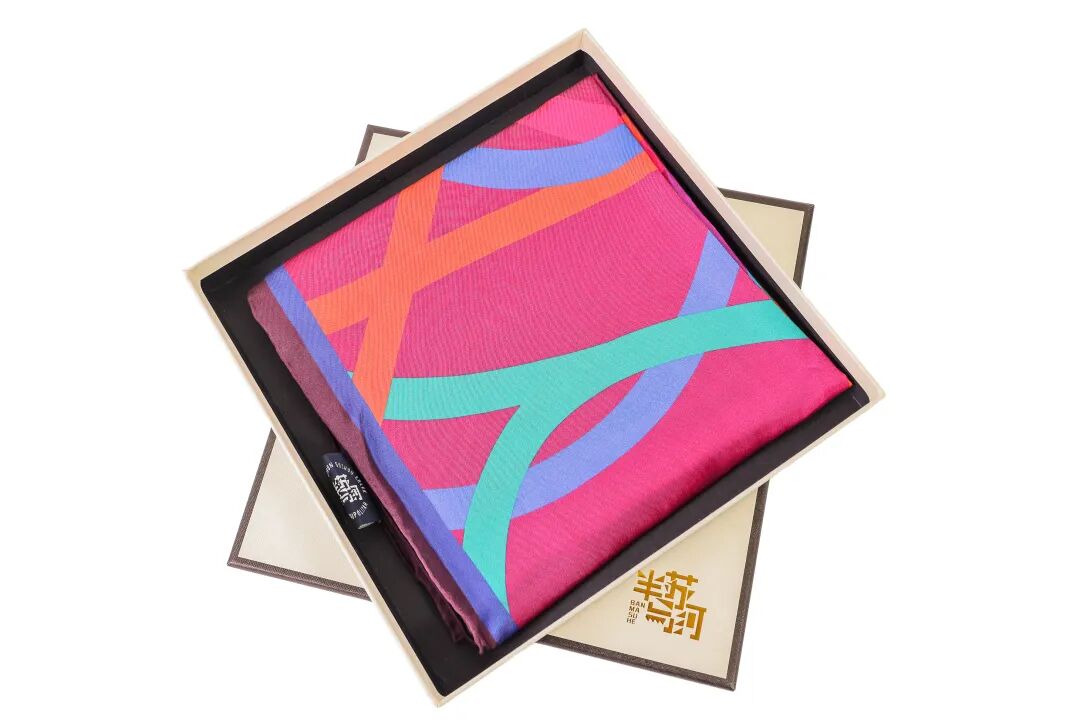 Modern silk scarf gift box.jpg