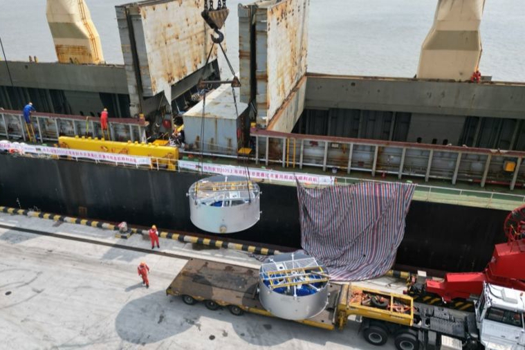 Shanghai launches first direct shipping route to East Africa for heavy-lift vessels