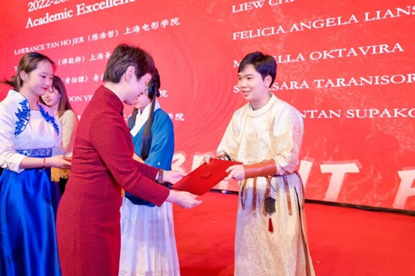 Chamnantan Supakchon's enthusiasm for China shines in her journey at SHU