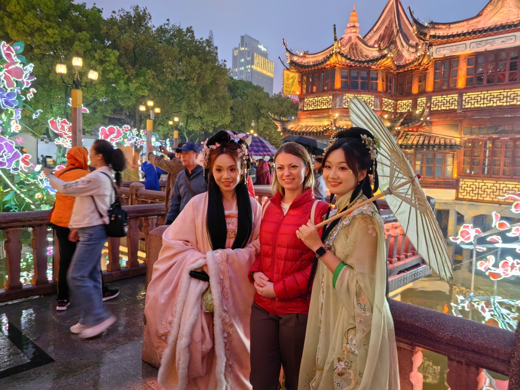 Shanghai shines as global gem for travelers